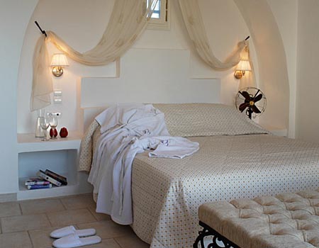 Chora Resort - Bedroom