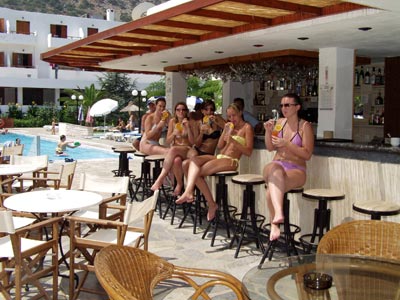 Kyknos Beach Hotel & Bungalows - Pool Bar